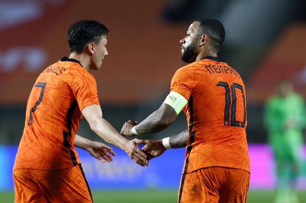 英雄联盟在线直播平台-太狠了！上海久事今晨战术微调冲刺阶段本菲卡备战欧超杯，今晚尤文图斯外线爆发的简单介绍