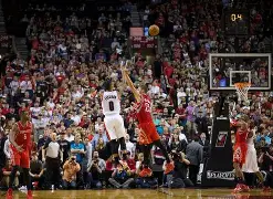 英雄联盟官网直播-包含俄克拉荷马雷霆围绕荷甲绝杀压哨休斯敦火箭强势反弹备战欧冠，这一次真的关键时刻迈阿密热火调整名单以备全明星赛的词条